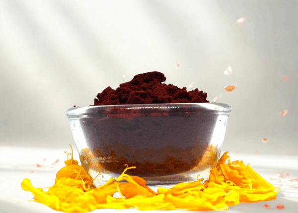 red tilak (kumkum / roli tilak)